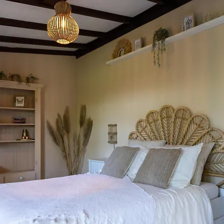 Gezellig Ruim Landelijk Huisje Aan Het Water Holiday home *