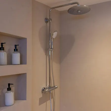 Gezellig Ruim Landelijk Aan Het Water *