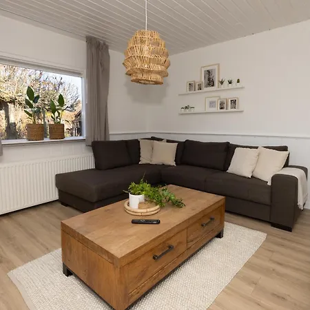 Gezellig Ruim Landelijk Aan Het Water *