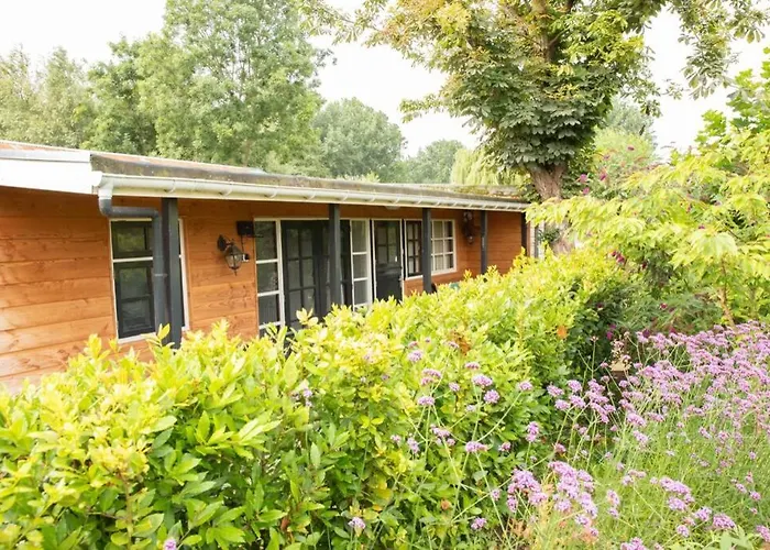 Gezellig Ruim Landelijk Aan Het Water Nyaraló Spijkenisse