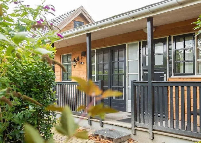 Gezellig Ruim Landelijk Aan Het Water Tatil Evi Spijkenisse