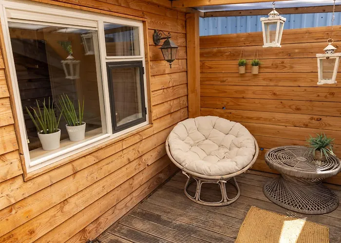 Gezellig Ruim Landelijk Aan Het Water Spijkenisse