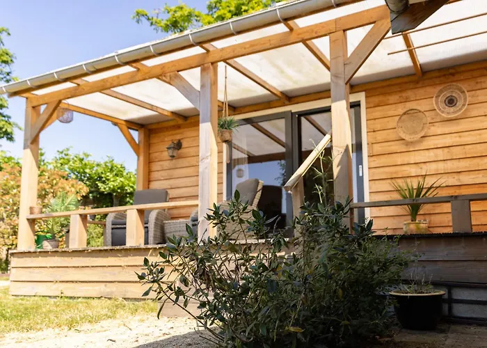 Nyaraló Gezellig Ruim Landelijk Aan Het Water *