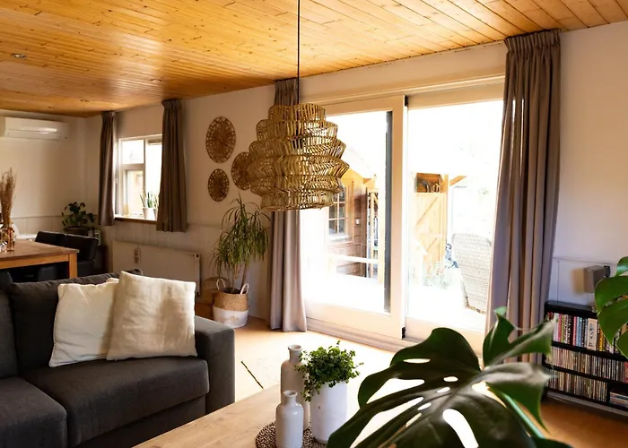 Gezellig Ruim Landelijk Aan Het Water Tatil Evi Spijkenisse