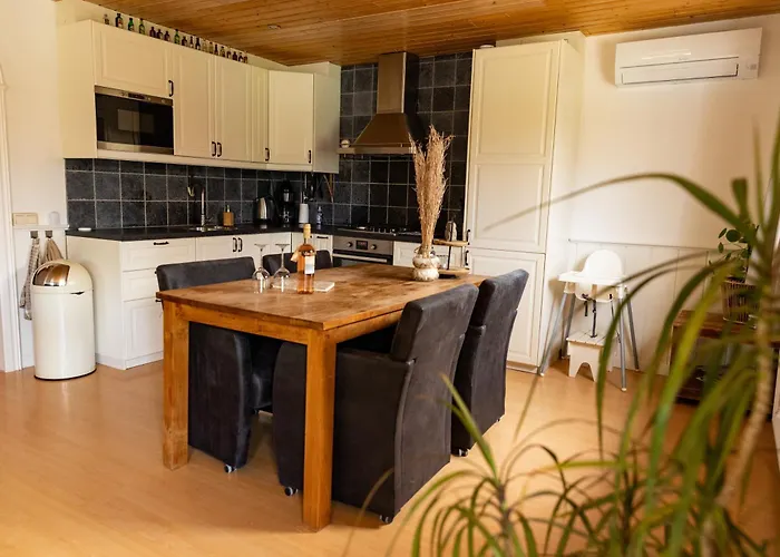 Gezellig Ruim Landelijk Aan Het Water *