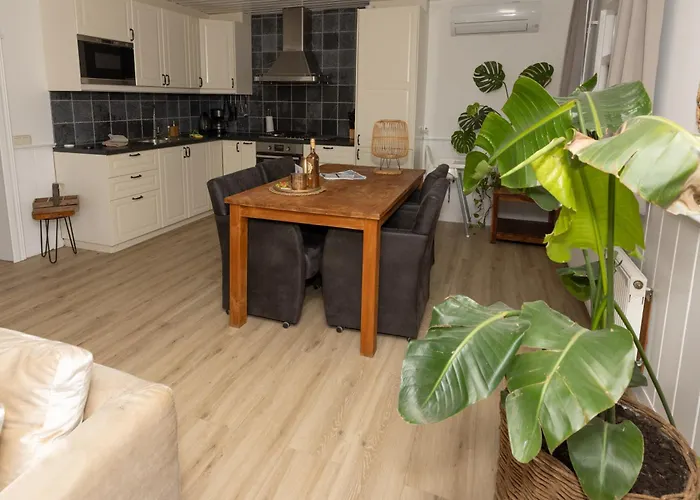 Gezellig Ruim Landelijk Aan Het Water