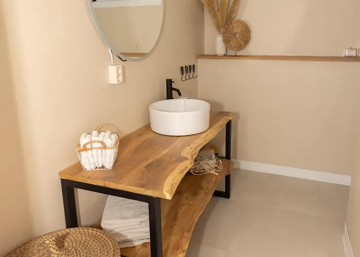 Gezellig Ruim Landelijk Aan Het Water Nyaraló Spijkenisse