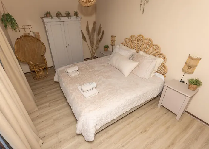 Gezellig Ruim Landelijk Aan Het Water Nyaraló Spijkenisse