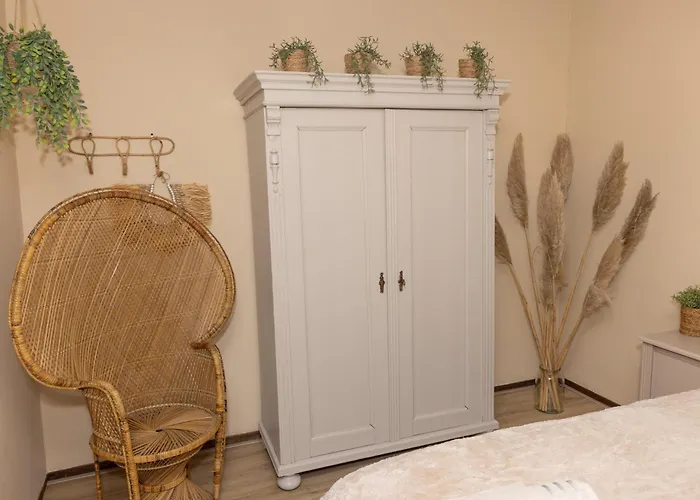 Nyaraló Gezellig Ruim Landelijk Aan Het Water *